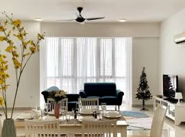 Millionaire Seaview Luxury Suites 2BR 无敌海景房 by MinSù