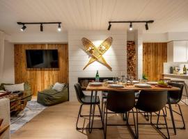 Powder & Pines Luxury Suite，位于惠斯勒的酒店