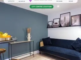 Boutique Apartment - City Centre - Free Parking, Fast Wifi and Smart TV by Yoko Property