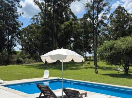 Posada Los Molles，位于科隆的酒店