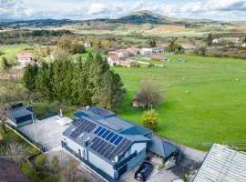 Cozy Home In Tusilovic With Sauna