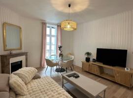 T3 centre ville, balneo et parking privé，位于欧里亚克的酒店