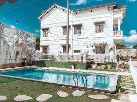 Thu Hiền Hotel Pleiku - by BAY LUXURY，位于Plei Hơlăng的酒店