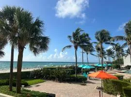 Amazing beachfront condo at Tides on Hollywood Beach Luxury Resort