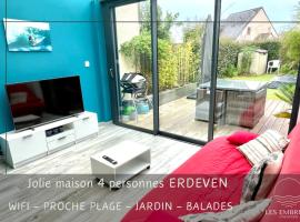 Jolie petite maison à 500m de la plage d'Erdeven，位于埃尔德旺的酒店