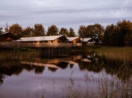 Luxe glamping tent，位于Bant的度假园