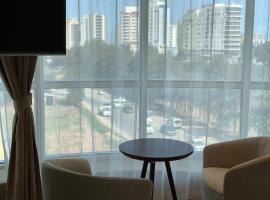 Hotel EL amine，位于布米尔达斯的酒店