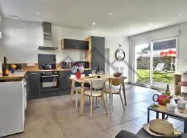 LocaLise - M44 - Ty Juzolie -Maison de plain-pied avec jardin clos à deux pas du centre, du port et des plages du Guilvinec - Wifi inclus - Linge de lit inclus - Animaux bienvenus