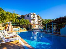 TUTHALİYA HOTEL，位于Gelemiş的酒店