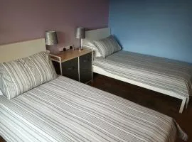 Twin room in Prescot Homestay