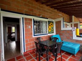 Yarumito Finca Hotel l Cabaña Girasol，位于巴尔博萨的酒店