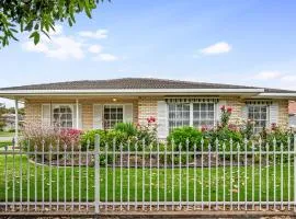 Jetty Road Retreat - Brighton - C21 SouthCoast Holidays
