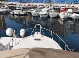 Bateau tout confort au Port de Monaco，位于蒙特卡罗的船屋