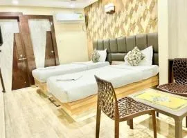 Kanha ji residence family82798 rooms 58346