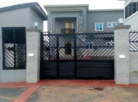 Deep diamond hotel and suites，位于Otta的酒店