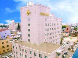 Albert Hotel，位于秋田秋田机场 - AXT附近的酒店