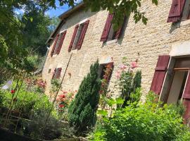 Maison Les greniers，位于Myon的酒店