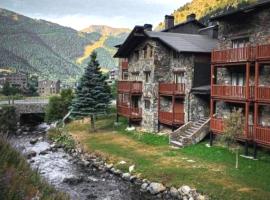 AC Apartaments Vall d'Incles，位于因克勒斯的酒店