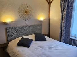 Logis Hôtel restaurant Chez Jeannette，位于Fixin的酒店