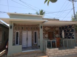 Waru Homestay Gili Gede，位于Gili Gede的酒店