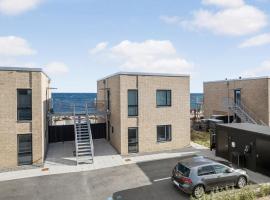 Awesome Apartment In Allinge With Wifi，位于阿灵厄的乡村别墅