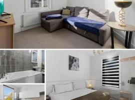 1 Bed Apartment, Central Exeter, Close to Quay