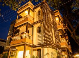 COCO's Premium Studios and Suites with Kitchen，位于Goa的公寓