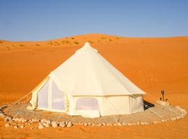Starlight privet camp，位于Ḩawīyah的豪华帐篷