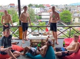 Evergreen Lodge，位于巴东的住宿