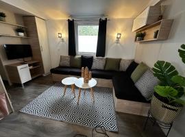 Mobil Home Grand Confort - Camping Les Oyats 4 étoiles，位于塞尼奥斯的酒店