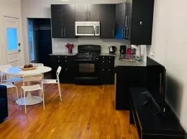 Renovated, 10 Min from the city