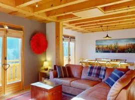 Mountain View, great location Chalet Joli