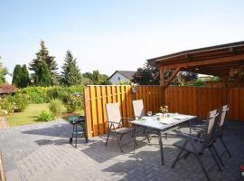 Müritz Engel Comfortable holiday residence，位于克林克的船屋