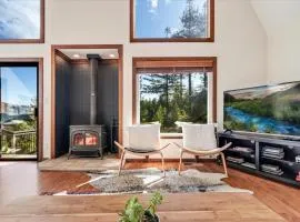 Magic Mountain Manor - Spacious Mountain Retreat