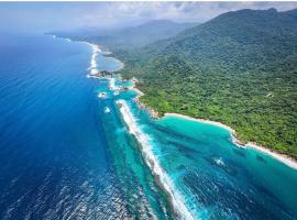 Arrecifes Refugio Natural，位于Calabazo的酒店