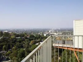Mountain View Oasis