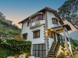 Alaya Stays 4 BHK with Garden in Nainital - The Ananda，位于博瓦利的酒店