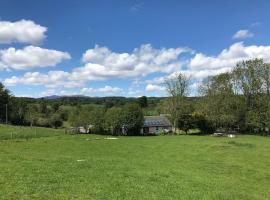 Highland Rural Farm retreat,Loch Ness, NC500, Beauly，位于因弗内斯的酒店