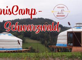 Wildnis- und Offroad Camp Schwarzwald，位于巴特彼得斯塔尔-格里斯巴赫的露营地