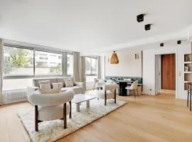 Pick A Flat's Apartments in Tour Eiffel - Rue de l'Amiral Hamelin