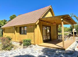 Camping Prades Park，位于普拉德的酒店
