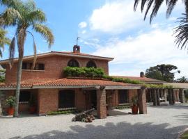 La Baguala，位于Pajas Blancas的带泳池的酒店