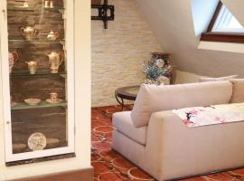 Chateau Connellsville Serenity Terrace Suite，位于Connellsville的酒店
