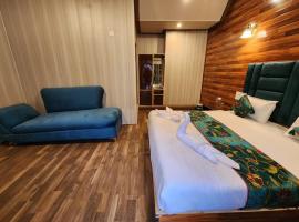 Hotel Grand Nishat，位于Nishāt的酒店