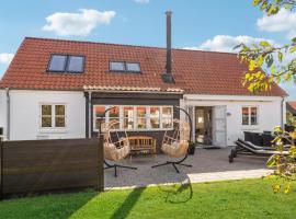 Awesome Home In Hirtshals With Sauna，位于希茨海尔斯的酒店
