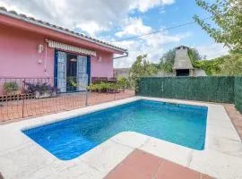 Awesome Home In Sant Miquel De Fluvià