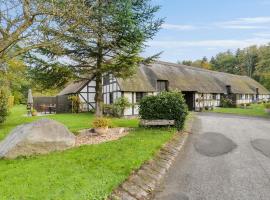 Beautiful Home In Grenaa With Wifi，位于格雷诺的酒店