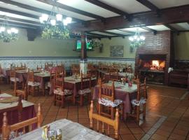 Hostal Restaurante Casa Miguel，位于Villanueva de la Fuente的酒店