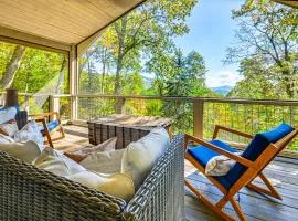 3 Mi to Crossroads Mtn-View Cottage in Cashiers