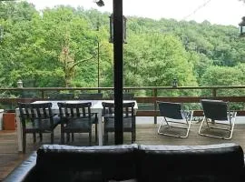 Maison au calme dans un domaine boisé